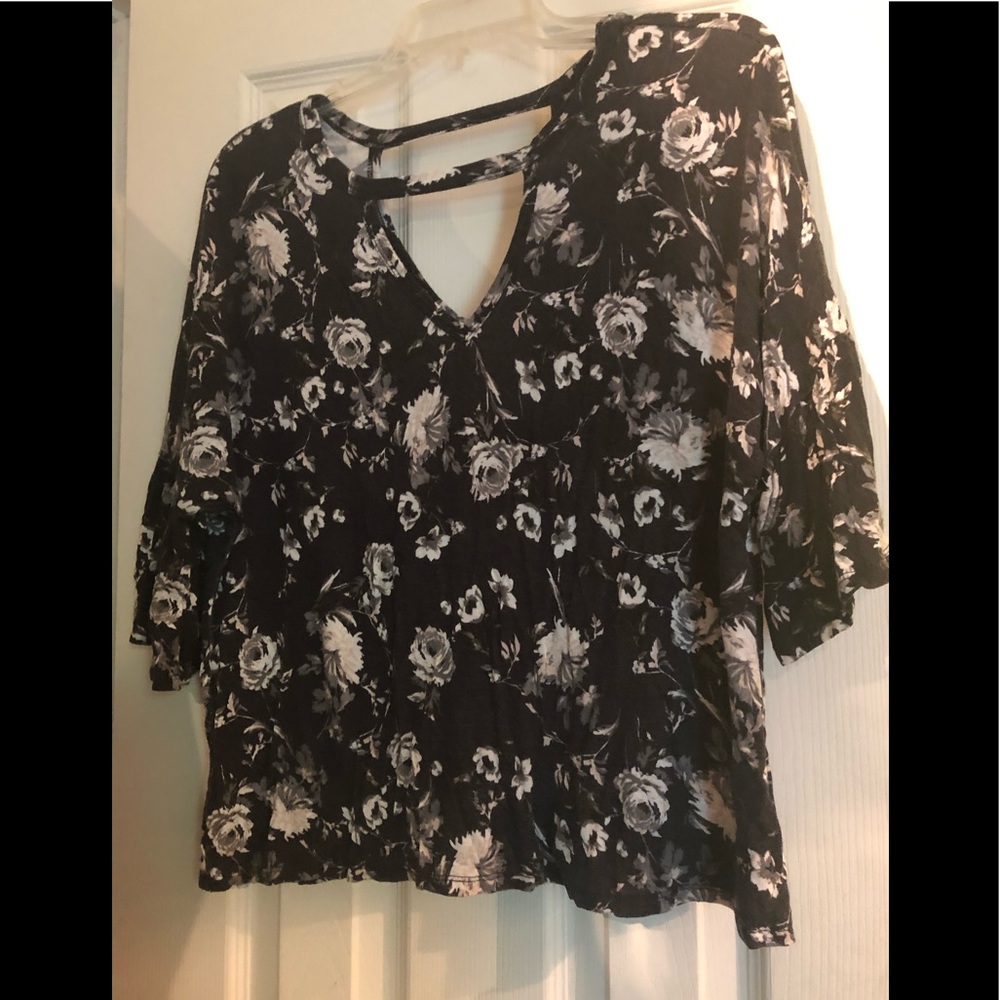 Black floral top